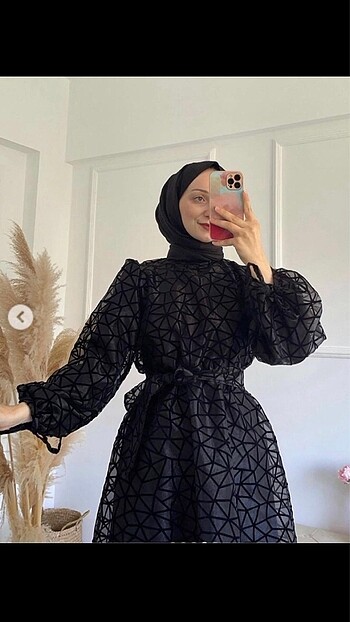 Zara Siyahın Dansı Kevser Bahador