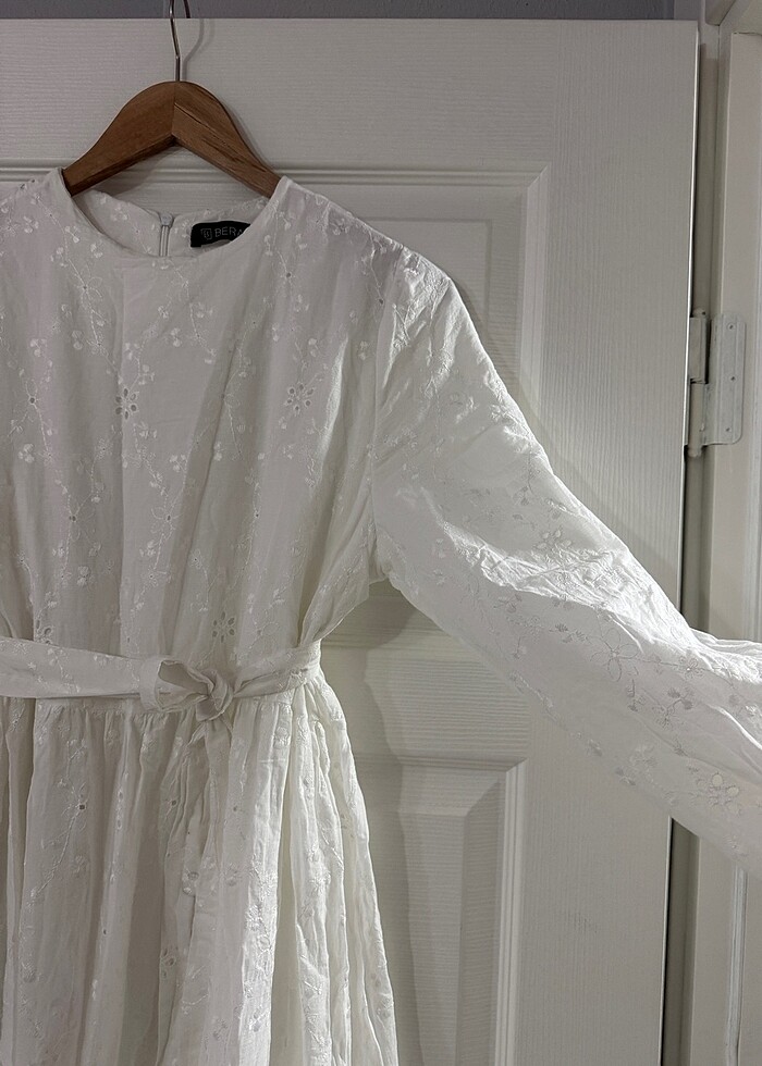 Beyaz elbise - Görsel 4