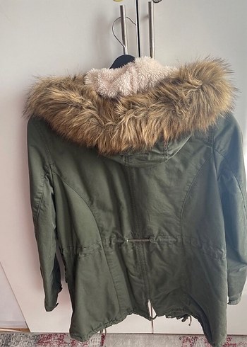 H&M Kadın Gri Yeşil Kürklü Kışlık Ceket