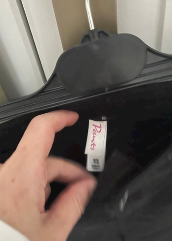 Siyah Tokalı Dar Kesim Kot Pantolon - Görsel 2