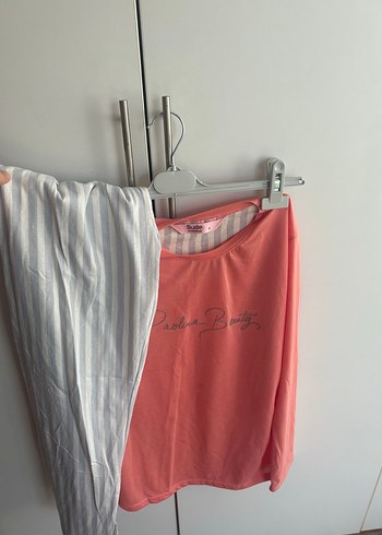 Pembe Baskılı Uzun Kollu Kadın Pijama Takımı
