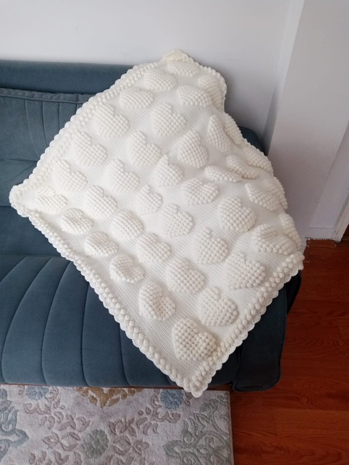 Nakışlı Beyaz Örgü Bebek Battaniyesi - Görsel 5