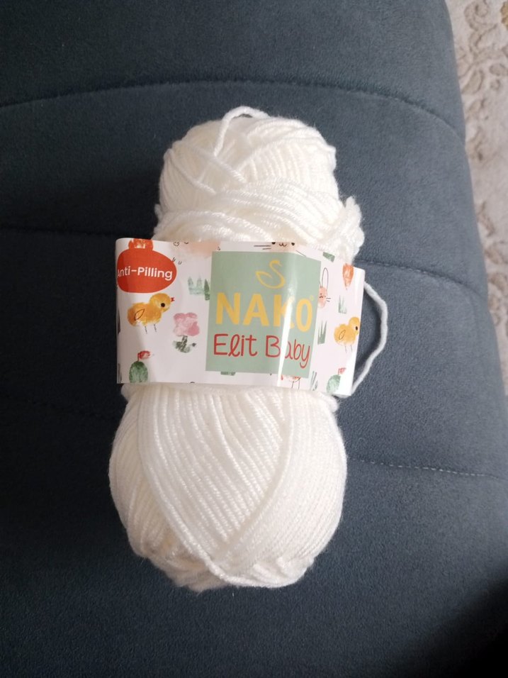 Nakışlı Beyaz Örgü Bebek Battaniyesi - Görsel 2