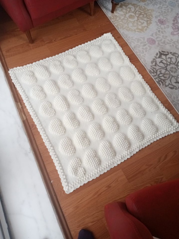 Nakışlı Beyaz Örgü Bebek Battaniyesi - Görsel 4