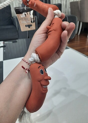 Sosisli ip köpek oyuncağı