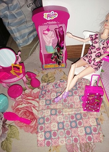 Barbie hariç 60 TL 