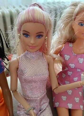 Barbie Orijinal barbie ler tane 250 tl