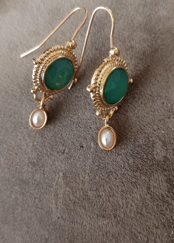 Mini Altın Renkli Boncuklu Vintage Küpe