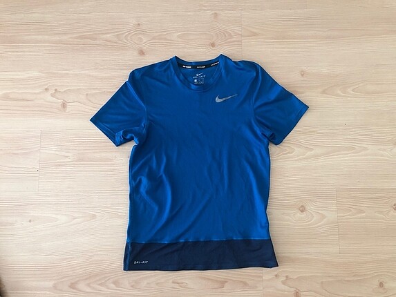 Nike tşört