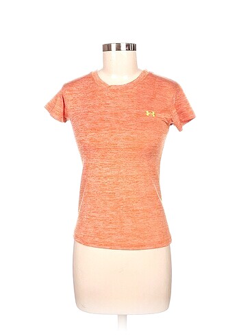Diğer T-shirt %70 İndirimli.