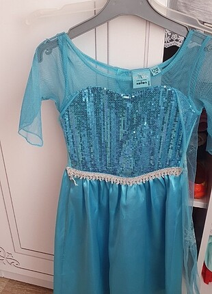 Elsa kostümü 