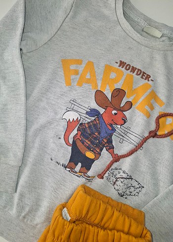 5 Yaş Beden Gri Baskılı Sweatshirt ve Hardal Eşofman Altı