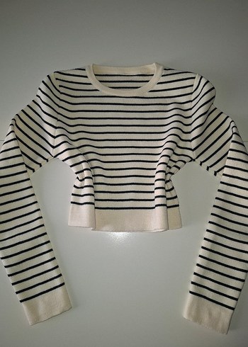 Çizgili Fit Kesim Uzun Kollu crop - Görsel 3