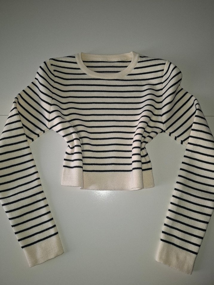 Çizgili Fit Kesim Uzun Kollu crop - Görsel 3