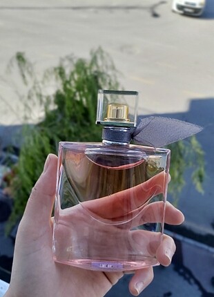Lamcome la vie est belle 50 ml