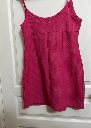 Parlak Pembe Askılı elbise - Görsel 3