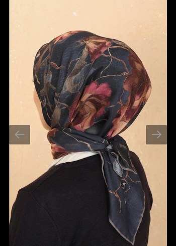 LACİVERT ÇİÇEKLİ SOFT PAMUK EŞARP - Görsel 3