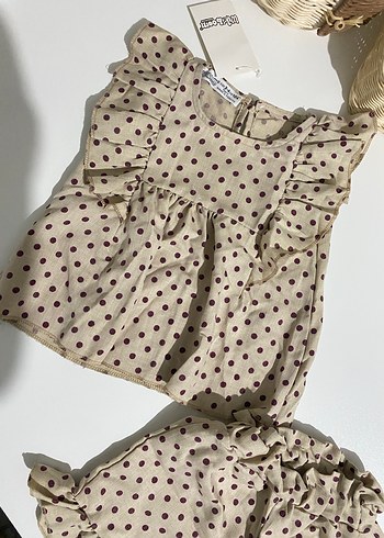 Puantiye Desenli Bebek Kız Takımı - Görsel 3