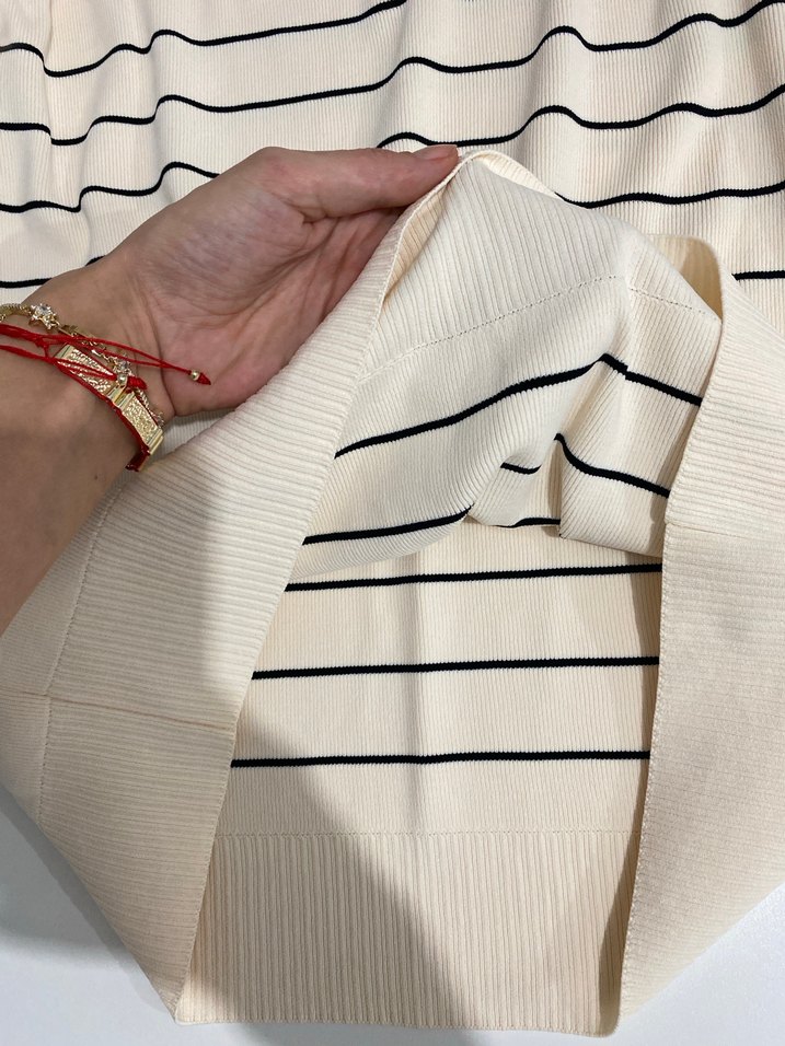 Bej Çizgili Yüksek Yakalı Kadın Kazak - Görsel 2