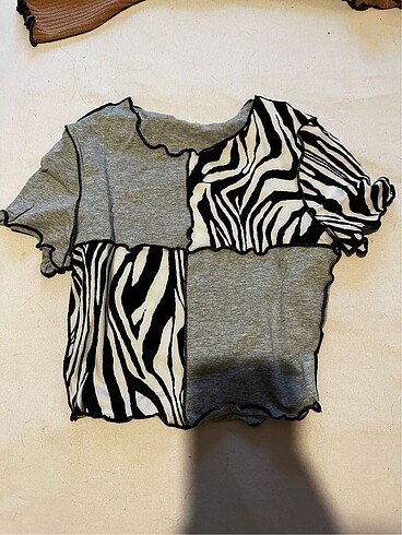 Shein xs zebra crop top