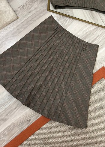 Bej Pileli Midi Etek - Görsel 7