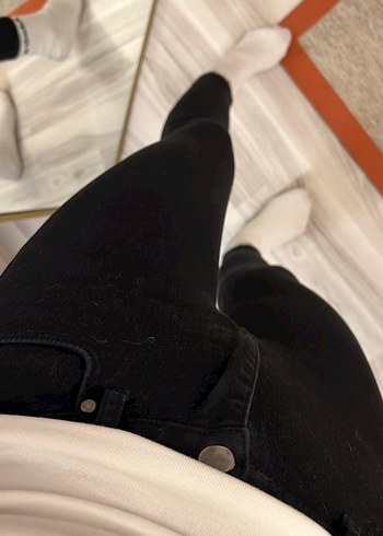 Kadın Siyah Dar Kesim Midi Kot Pantolon - Görsel 5