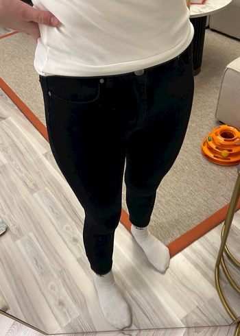 Kadın Siyah Dar Kesim Midi Kot Pantolon - Görsel 2