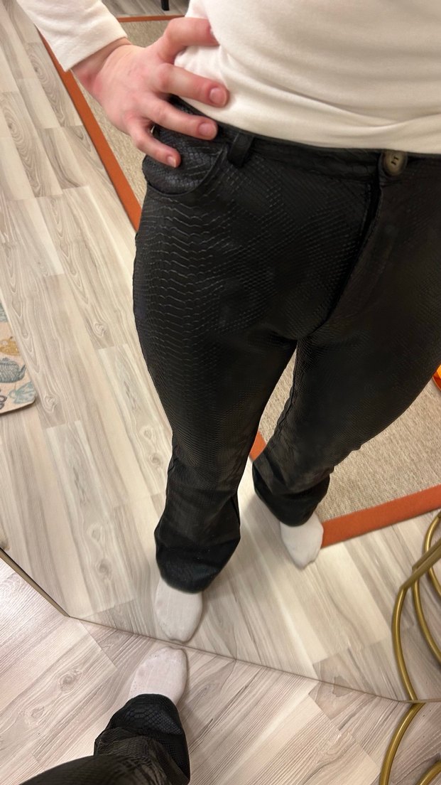 Siyah Yılan Derisi Desenli Deri Pantolon - Görsel 3