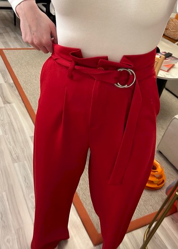 Kemer Detaylı Kırmızı Kadın Kumaş Pantolon - Görsel 3