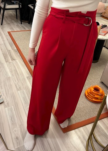 Kemer Detaylı Kırmızı Kadın Kumaş Pantolon - Görsel 2
