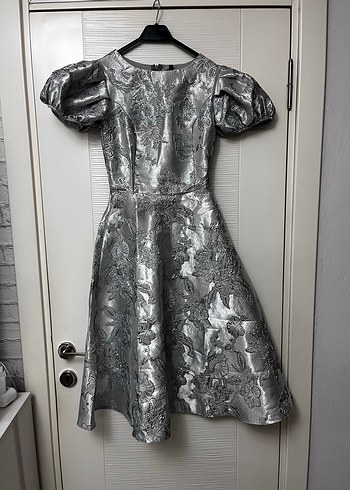 Gri Nakışlı Kısa Abiye Elbise - Görsel 10