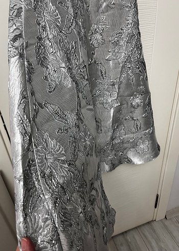 Gri Nakışlı Kısa Abiye Elbise - Görsel 9