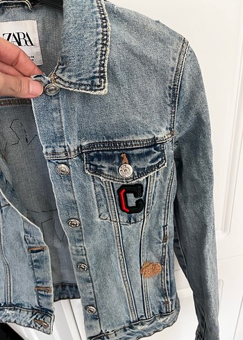 Zara Düğmeli Nakışlı Kadın Kot Ceket - Görsel 3