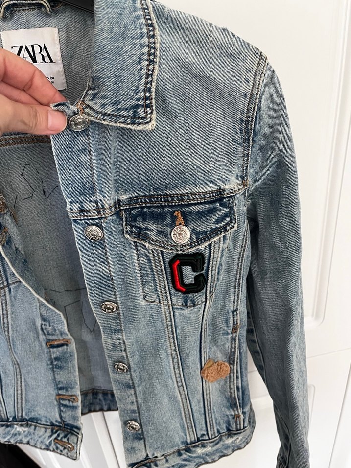 Zara Düğmeli Nakışlı Kadın Kot Ceket - Görsel 3