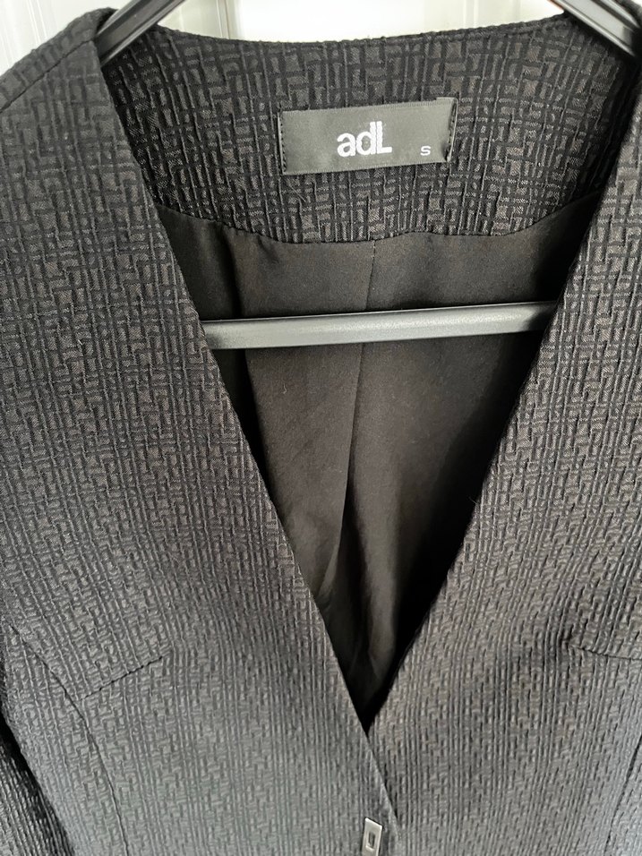 Adl Siyah Düğmeli Kadın Blazer Ceket - Görsel 3