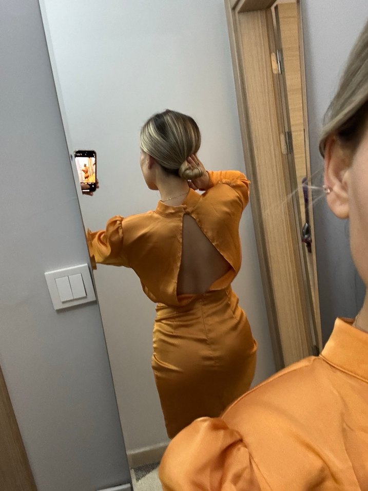 Parlak Turuncu Yüksek Yakalı Midi Elbise - Görsel 3