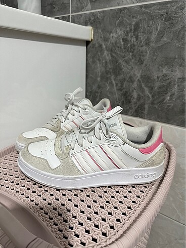 adidas kadın spor ayakkabı