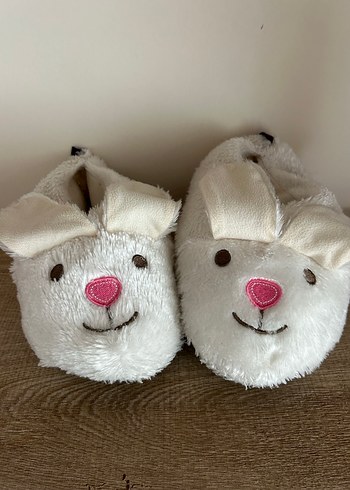 Kızlar İçin Beyaz Peluş Tavşan Ev Terliği - Görsel 3