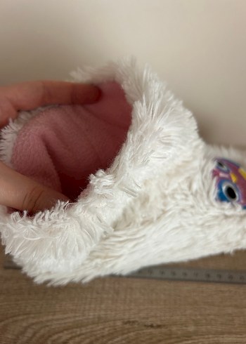 Beyaz Nakışlı Peluş Kız Ev Terliği - Görsel 7