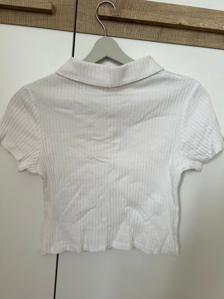Kız Çocuk Beyaz Düğmeli Polo crop Tişört - Görsel 2