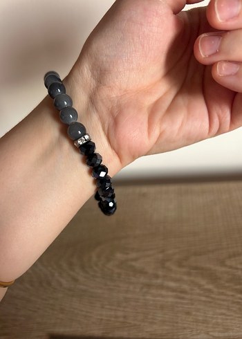 Siyah Boncuklu Minimalist Kadın Bileklik - Görsel 2