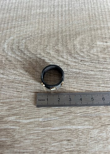 Siyah Boncuklu Minimalist Yüzük - Görsel 7