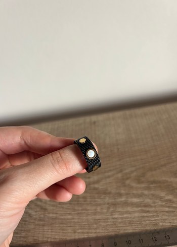 Siyah Boncuklu Minimalist Yüzük - Görsel 8