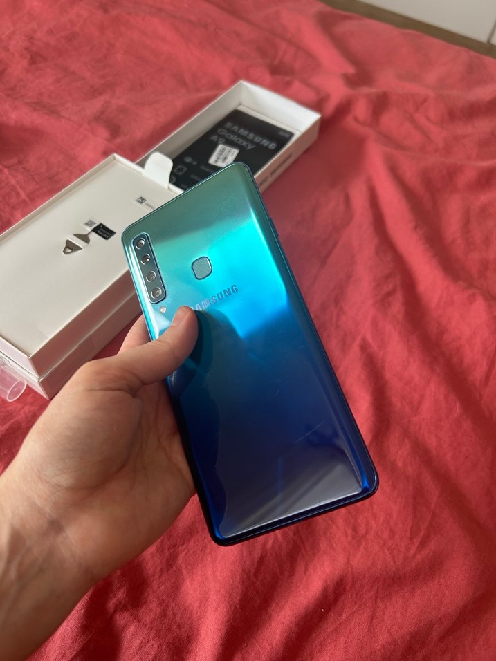 Samsung Galaxy A9 Mavi Android Telefon - Görsel 3