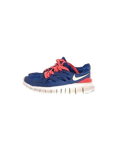Nike Spor Ayakkabı %70 İndirimli.