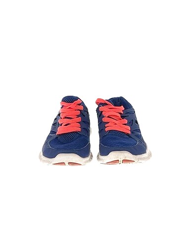 36 Beden Nike Spor Ayakkabı %70 İndirimli.