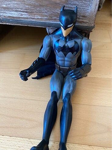 Batman Figür Oyuncak Eklem Yerleri Oynuyor