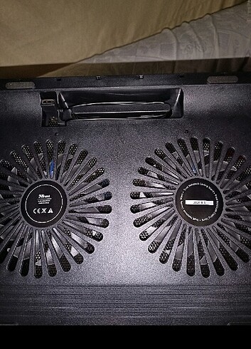 Beden Laptop soğutucu 2 fanlı. Sıfır cihaz. Kullanılmadı.