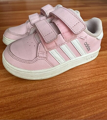Adidas pembe spor ayakkabı