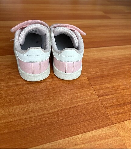 25 Beden Adidas pembe spor ayakkabı